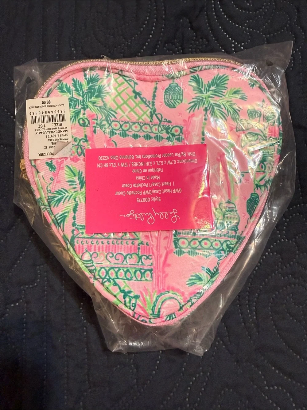 NWT Lilly Pulitzer GWP Heart Case Bag Mandevilla Baby (Pink and Green)